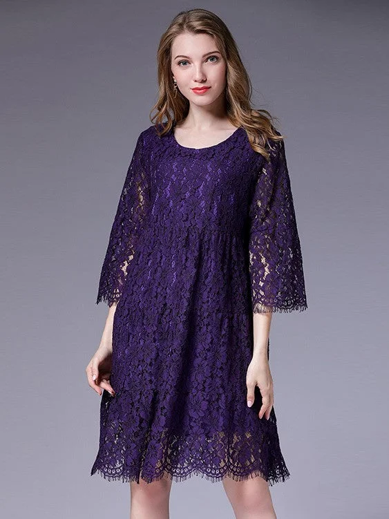 Plus Size Bell Sleeve Loose Eyelash Lace Dress