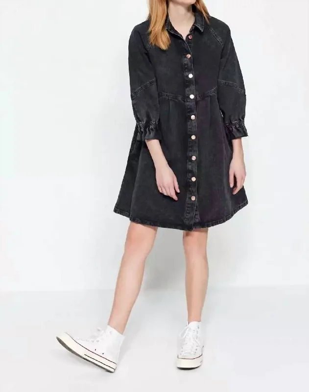 Spin Me Around Denim Dress In Black